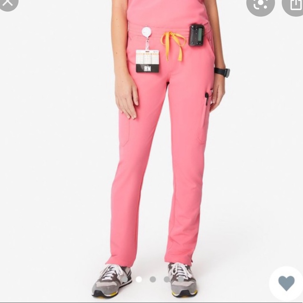 FIGS yola skinny scrub pant